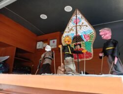 Polresta Banyuwangi Edukasi Siswa TK soal Anti-Bullying Lewat Wayang Golek