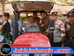 Dandim 0102/Pidie Hadiri Penyerahan Alsintan Bantuan Kementerian Pertanian di Pidie Jaya