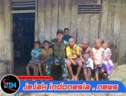 Berbagi Kasih Melalui Pelayanan Kesehatan Gratis di Perbatasan Papua Oleh Satgas Yonif 131/Brajasakti