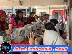 Sejumlah 84.139 Penerima Bantuan Pangan se Banyuwangi telah menerima bantuan beras sejumlah 20 kg setiap penerima