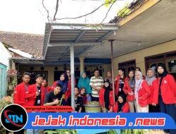 IMPLEMENTASI SISTEM AQUAPONIK SEDERHANA SEBAGAI PROGRAM PEMBERDAYAAN MASYARAKAT DI DESA PADANG – SINGOJURUH BANYUWANGI.