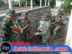 Satgas TMMD 125 Kodim 0825/Banyuwangi Laksanakan Penimbunan dan Pembuatan Selokan di Siliragung
