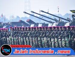 Semangat Prajurit Pasmar 1 Ikuti Latihan Upacara Kehormatan Militer