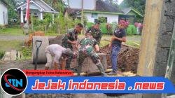 Gotong Royong Tanpa Lelah, Babinsa Siliragung Dan Satgas TMMD 125 Kerahkan Tenaga Penuh Untuk Pembangunan MCK