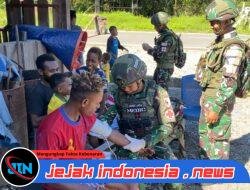 Pelayanan Kesehatan Bergerak Satgas Yonif 521/DY di Kampung Muaranawa