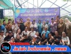 Lista Hurustiati SH., MH Bersama Perwakilan FWJ INDONESIA & PPRI Hadir di Panen Raya Anggur PONJAY BENDAV – ASPAI