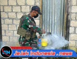 Satgas Yonif 131/Brajasakti Laksanakan Fogging di Kampung Wembi untuk Cegah Penyakit Malaria