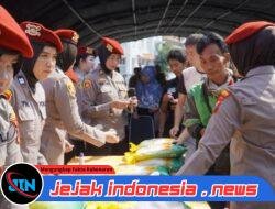 Gerakan Pangan Murah :Komitmen Polrestabes Surabaya Stabilkan Harga dan Menjamin Ketersedian Pangan