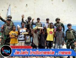 Menyongsong HUT Kemerdekaan RI ke 80, Satgas Yonif 131/Brajasakti Hadirkan Keceriaan di Perbatasan Papua