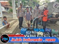 Polres Probolinggo dan BPBD Salurkan Air Bersih untuk Warga Tegalsiwalan Dampak Kekeringan