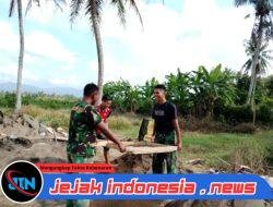 Gotong Royong TNI dan Warga Pacu Pembangunan Irigasi untuk Petani