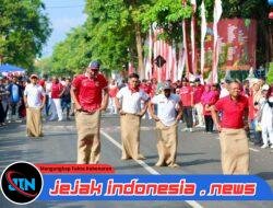 Momen Agustusan, Bupati Ipuk Gelar Lomba-lomba Bareng Warga di CFD