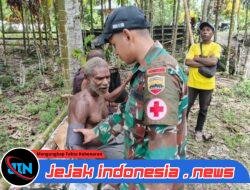 TNI Peduli Kesehatan, Satgas Yonif 131 Layani Warga Sawiyatami dengan Pengobatan Gratis