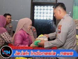 Polres Malang Gelontor 43 Ton Beras SPHP Ratusan Warga Sambut Gembira