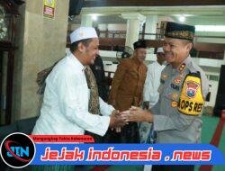 Forkopimda Gresik Bersama Tokoh Agama dan Tokoh Masyarakat Bersatu dalam Doa Bersama