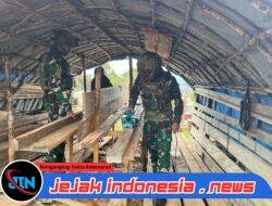 Bangun Rumah Layak Huni Satgas Yonif 521/DY Bantu Warga di Distrik Napua, Kabupaten Jayawijaya, Papua Pegunungan.(04/09/2025)