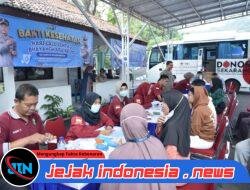 Sambut HUT ke-70 Lalu Lintas Bhayangkara, Polres Gresik Adakan Donor Darah, Cek Kesehatan Gratis, dan Pasar Murah untuk Masyarakat