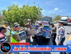 Hari Lalu Lintas Bhayangkara ke-70 Polres Situbondo Berbagi Sembako dan Rompi untuk Supeltas