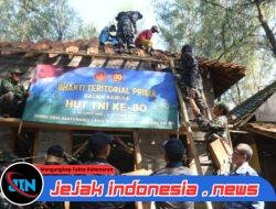 Lanal Banyuwangi Gelar Bhakti Teritorial Prima HUT ke-80 TNI di Pantai Cemara