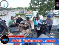 Satpolairud Polresta Banyuwangi Melaksanakan Giat Patroli Kekawasan Dermaga Pelabuhan Muncar
