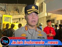 Polda Jatim Bantu Evakuasi Korban Runtuhnya Bangunan Pesantren di Sidoarjo