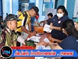 Donor Darah Satgas Yonif 521/DY Ikut Serta Dalam Rangka Kegiatan HUT Ke-80 PMI