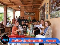 Saat Mensos dan Pak Luhut Ngopi Bareng di Kampung Kopi Gombengsari Banyuwangi