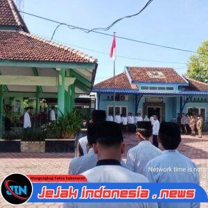 Camat Panji Lakukan Apel Hari Santri Nasional 2025