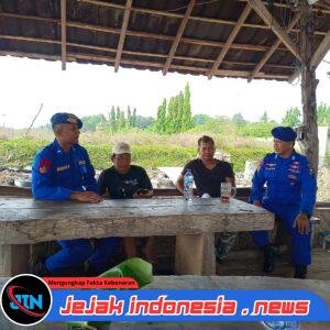 Polresta Banyuwangi Melalui Satpolairud Meningkatkan Giat Patroli Rutin Dikawasan Kampung Nelayan Pesisir Pantai Meneng.