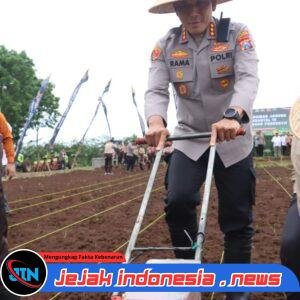 Kapolresta Banyuwangi Dorong Penguatan Ketahanan Pangan Lewat Penanaman Jagung Kuartal IV 2025