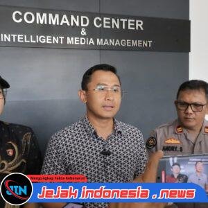 Polrestabes Surabaya Amankan Dua Orang Terduga Pencuri Puluhan Lampu Kota Lama