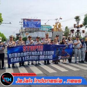 Satlantas Polresta Banyuwangi Gelar Kampanye Keselamatan “Ops Zebra Semeru 2025” di Simpang Lima