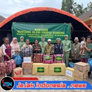 Sentuhan Kepedulian Ketua Umum Persit KCK untuk Warga Lumajang Terdampak Erupsi Semeru