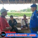 Satpolairud Polresta Banyuwangi Aiptu I Gede Eka D Bersama Personel Jaga Aipda Nurachmad Melaksanakan Giat Patroli Harkamtibmas Dikawasan Pesisir Pantai Meneng