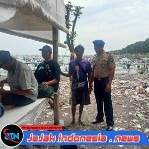 Satpolairud Polresta Banyuwangi Laksanakan Patroli dan Himbauan Keselamatan Nelayan di Pesisir Sampangan Muncar