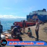 Personel Satpolairud Polresta Banyuwangi turun langsung Melakukan Patroli Dialogis Di Pelabuhan Umum Tanjung Wangi