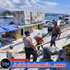 Satpolairud Polresta Banyuwangi Patroli Dialogis dan Pembinaan Penyuluhan (binluh) Digencarkan Di Dermaga Pelabuhan Rakyat Boom