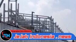 *Pagar PT Bernofarm “Mepet” Bibir Sungai, Pelapor Protes Penghentian Penyelidikan: Jarak 0 Meter Langgar UU Sumber Daya Air!*