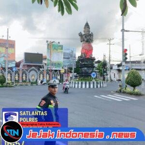 Personil Lantas Laksanakan Gatur Pagi Demi Ketertiban Dan Kelancaran Arus Lalin Di Ktl 1 Subagan