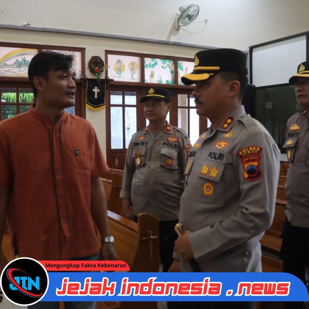 Kapolres Demak Pastikan Keamanan Ibadah Sabtu Suci di GKJ Demak