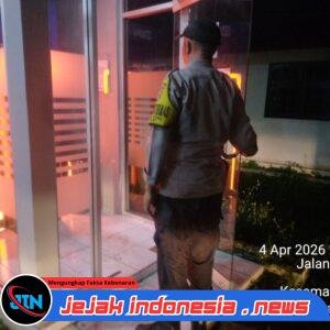 Polsek Selat Laksanakan Blue Light Patrol untuk Tingkatkan Keamanan Wilayah