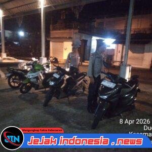 Polsek Selat Laksanakan Blue Light Patrol untuk Tingkatkan Keamanan Wilayah