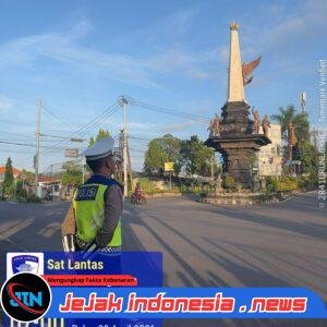 Agar Terciptanya Kelancaran Lalu Lintas Personil Lantas Melaksanakan Penjagaaan Dan Pengaturan di Ktl 2