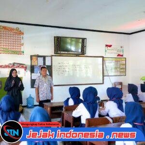 24.681 Siswa Ikuti TKA SMP, Bupati Ipuk Pantau Pelaksanaan agar Berjalan Lancar