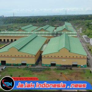 INKA Kirim Puluhan Gerbong Datar Produksi Pabrik Banyuwangi ke Palembang