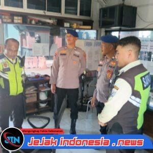 Satpolairud Polresta Banyuwangi Turun Langsung Menggelar Patroli Dialogis dan Pembinaan Di Depo Pertamina Tanjungwang