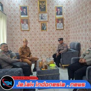 Kapolsek Serang Laksanakan Sambang ke Kantor Kecamatan Serang