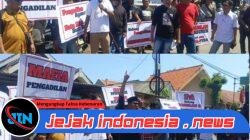 Aliansi Poros Tengah kembali menekan Pengadilan Agama Kota Pasuruan melalui aksi damai, dengan tudingan serius: praktik persidangan yang diduga hanya menjadi formalitas.