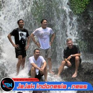 Banyuwangi Kembali jadi Perhatian Para Artis! Raffi, Desta, Ariel, dan Gading Eksplore Berbagai Destinasi