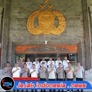 *Kapolda Bali Terima Hasil PKDN Sespimti Polri Dikreg ke-35 T.A. 2026*